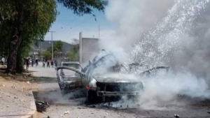 Explota camioneta en plena procesión del Domingo de Ramos en Huitziltepec, Puebla