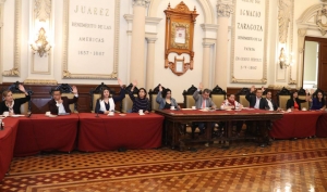 Poblanos presentan en Cabildo propuestas para políticas públicas