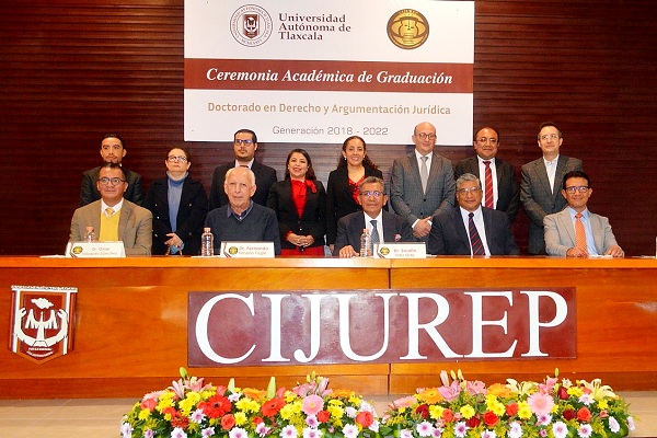 UATx | Se Graduan Estudiantes De Doctorado En Derecho Y Argumentación ...