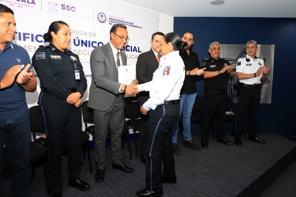 Ssc Tlaxcala Entrega 63 Certificados Único Policial A Elementos Estatales Urbano 6596