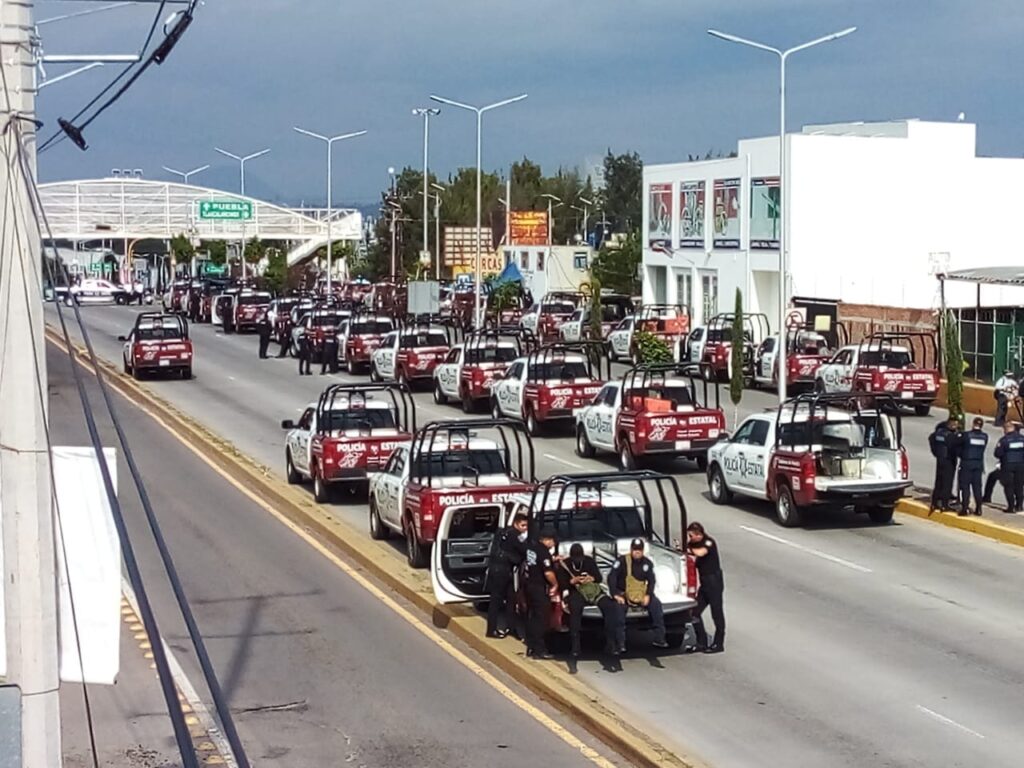 Pueblos originarios de San Andrés Cholula bloquean casi 9 horas carretera  Puebla-Atlixco; policía y Guardia Nacional se moviliza - Urbano