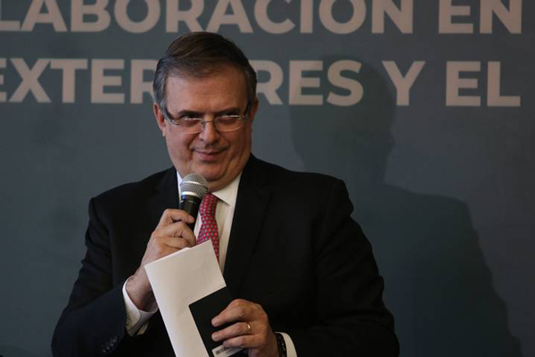 Ebrard-1