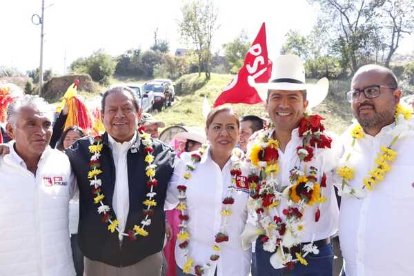 Va Lalo Rivera a Chignautla y Zacapoaxtla para toma de protesta de Coordinadores Municipales