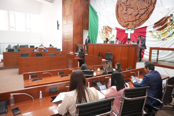 Congreso de Tlaxcala busca declarar como discriminación la prohibición de amamantar en espacios público