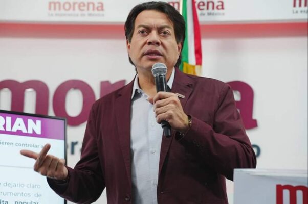 Mario Delgado augura derrota contundente del PRIAN en Puebla