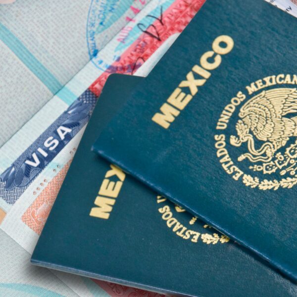 Emite Tlaxcala alerta para migrantes sobre fraudes en trámites de pasaportes y visas