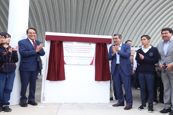 Gobierno de Puebla inaugura mejoras de Centro Escolar Comunitario