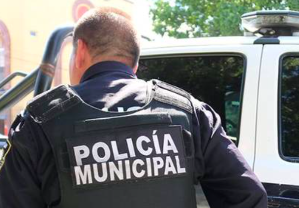 Fiscalía investiga a alcaldes de Pahuatlán y Ahuazotepec por mantener policías reprobados