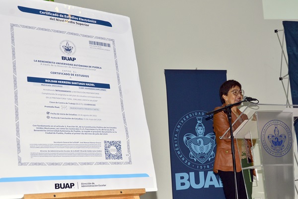 BUAP Presentan certificado de estudios electrónico del nivel medio superior