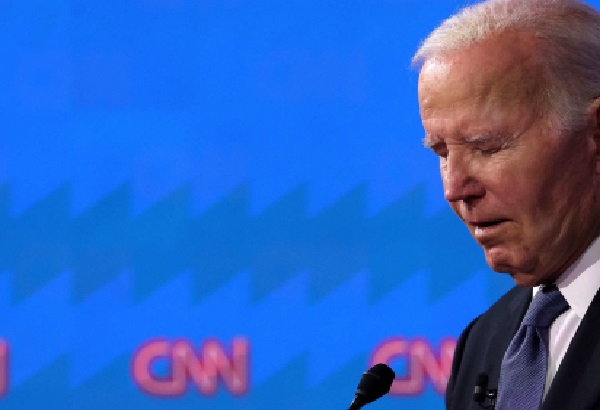 Biden declina a ser candidato presidencial y se pronuncia a favor de Kamal Harris