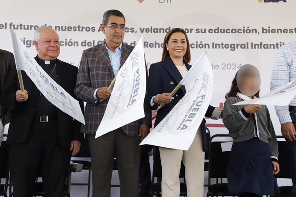 Encabezan Sergio Salomón y Gaby Bonilla trabajos de rehabilitación en Casa de Ángeles