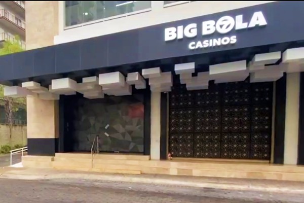 FGE y Segob acusan a Policía de San Andrés Cholula de no actuar ante ataque al casino Big Bola en Lomas de Angelópolis