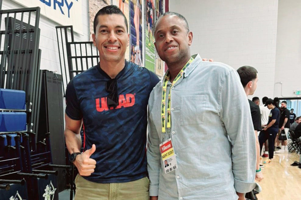UMAD | Coach de los Tigres Blancos, Juan Manuel Solano, asiste a clínica con entrenadores NBA