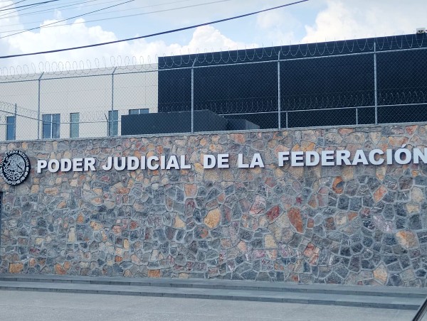 Juez procesa a 6 funcionarios de Izúcar de Matamoros por tortura de periodistas Natalie y Michelle Hoyos