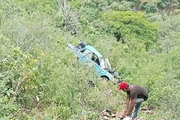 Accidente en la carretera Coxcatlán-Zoquitlán deja un muerto y varios heridos