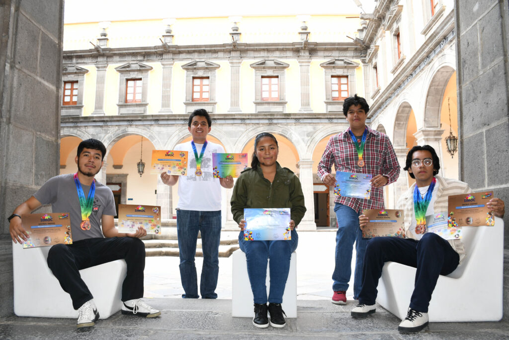 BUAP | Estudiantes obtienen primeros lugares en la Olimpiada Internacional de Matemáticas de Singapur