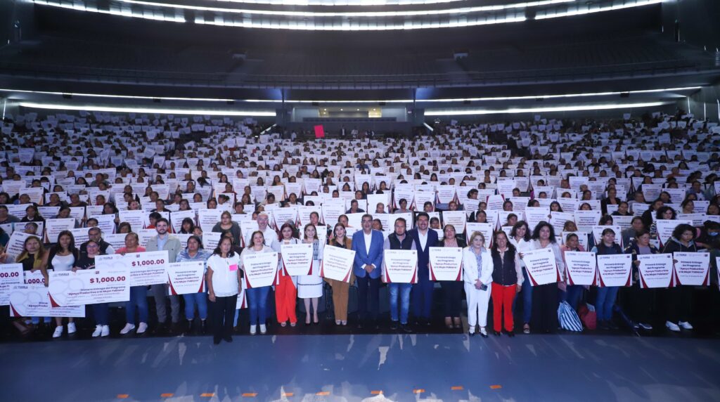 Realiza SEDIF primera entrega del Programa “Apoyo Productivo a la Mujer Poblana”