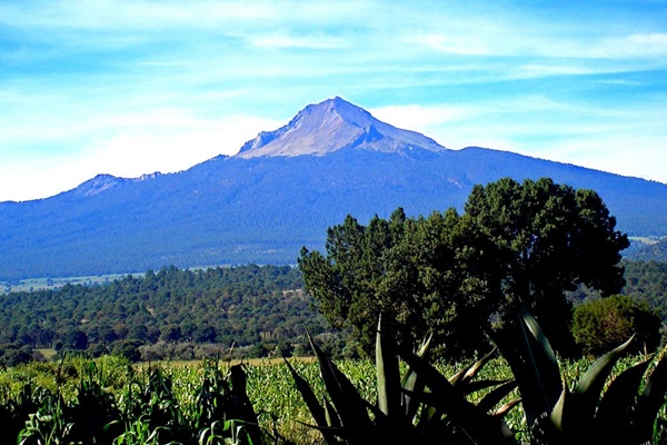 Desaparecen dos jóvenes de 19 y 20 años en La Malinche; los buscan autoridades de Puebla y Tlaxcala