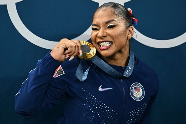 La gimnasta Jordan Chiles deberá devolver su medalla de bronce por orden del Comité Olímpico Internacional