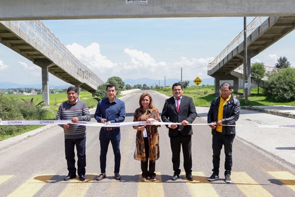 Lorena Cuéllar inaugura obras en Hueyotlipan con valor de 32 mdp