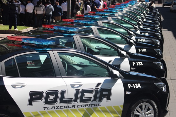 Policía Municipal de Tlaxcala recibe 16 nuevas patrullas para seguridad pública