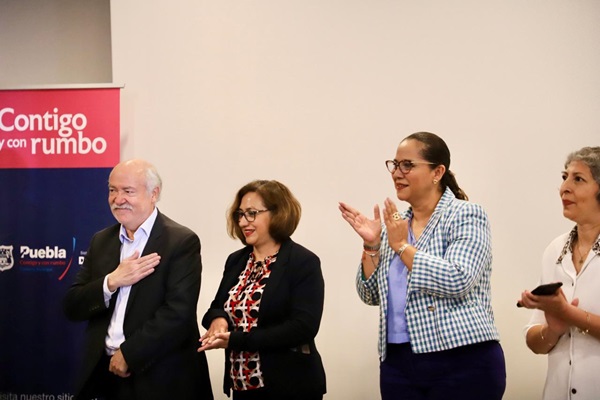 SMDIF Puebla organiza la ponencia envejecimiento saludable para personas adultas mayores