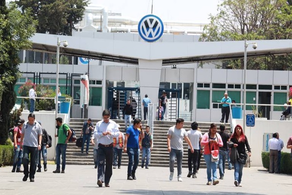 Sindicato de Volkswagen autoriza 200 bases a sus trabajadores eventuales