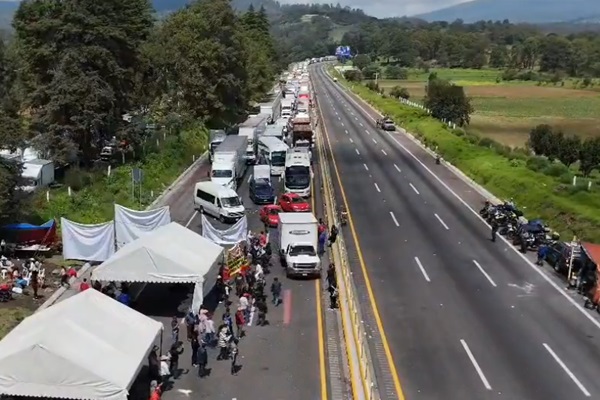 Sube a 130 mil mdp las pérdidas por tener 150 mil unidades paradas ante bloqueos carreteros CANACAR