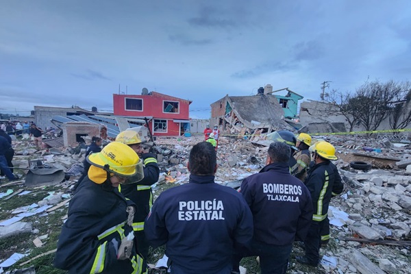 Tres viviendas dañadas, tres muertos y dos lesionados saldo de explosión en Xaloztoc, Tlaxcala