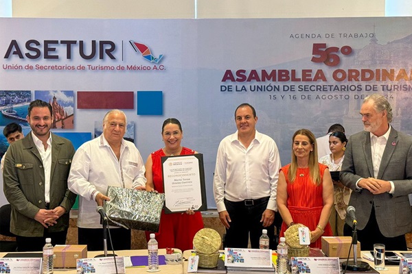 Turismo de Puebla recibe reconocimiento por su profesionalismo