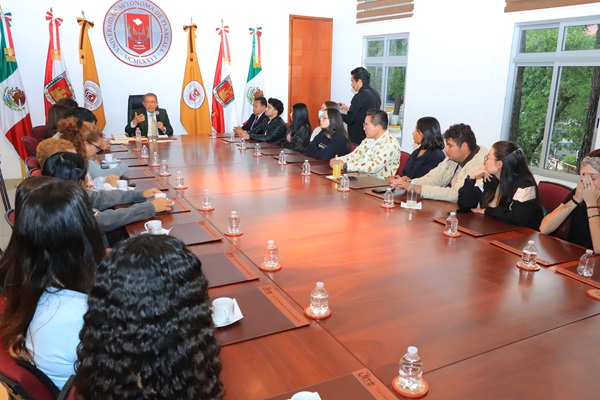 UATx | Rector da bienvenida a estudiantes de intercambio académico nacional e internacional