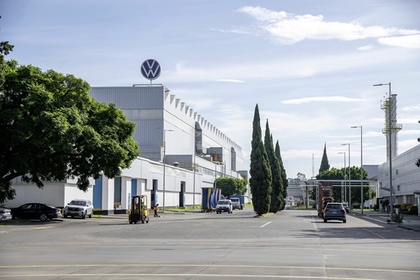 Volkswagen de México, abierta al diálogo tras la negativa de trabajadores a aumento salarial