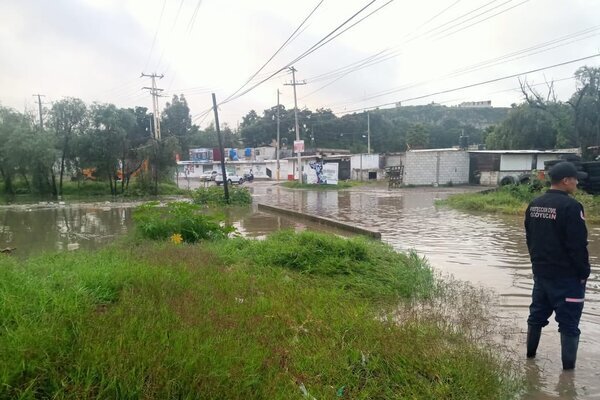 Río Atoyac alcanza 120% de capacidad debido a lluvia nocturna en Puebla; barranca se desborda en Ocoyucan