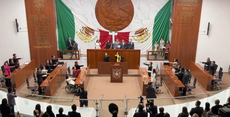 Rinden protesta integrantes de la LXV Legislatura del Congreso de Tlaxcala para el periodo 2024-2027