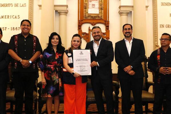 Ayuntamiento de Puebla entrega el Premio Municipal de Arte y Cultura