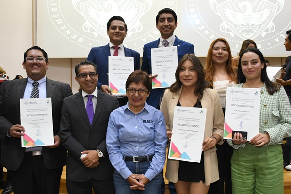 BUAP | Reciben 245 egresados el Premio Ceneval al Desempeño de Excelencia EGEL