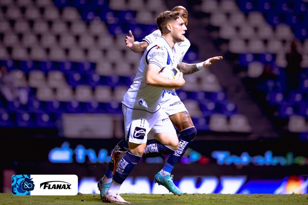 Club Puebla pierde dos goles contra tres de Tuzos de Pachuca en el Cuauhtémoc