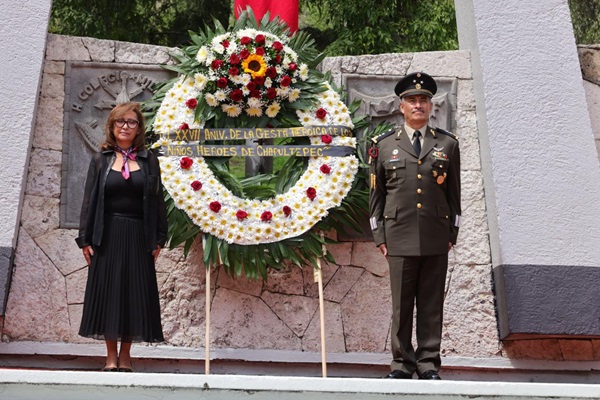 Gobernadora de Tlaxcala Conmemora con autoridades 177 aniversario de la Gesta de los Niños Héroes