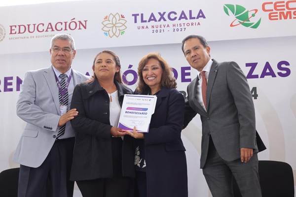 Gobierno de Tlaxcala realiza homologación, renivelación y retabulación de 300 profesores del CECyTE-EMSaD