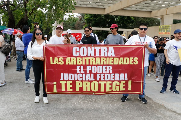 IBERO Puebla | Alumnos se solidarizan con el Poder Judicial de la Federación