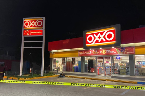 Matan a sexagenario frente a tienda Oxxo de la carretera a Valsequillo, en el municipio de Puebla