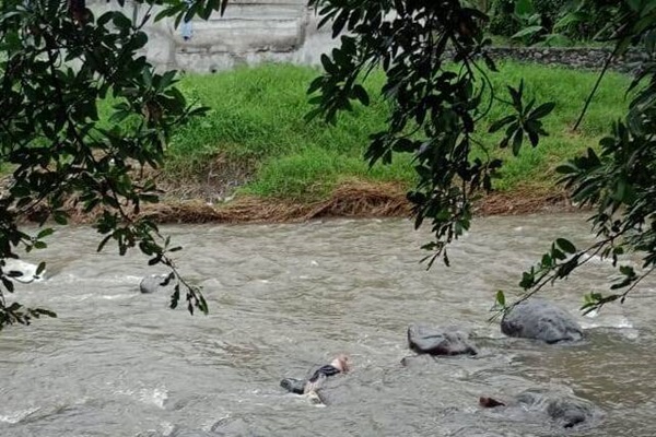 Mujer de la tercera edad es localizada muerta y flotando dentro del río Nexapa, en Chietla