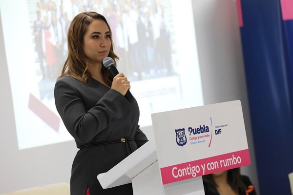 Presenta el SMDIF de Puebla resumen de actividades 2021-2024