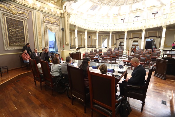 Recibe Congreso de Puebla iniciativa para garantizar uso seguro de tecnologías e internet