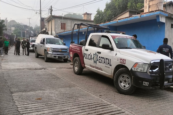 Sujeto mata a puñaladas a tres hombres tras riña de cantina en Jopala