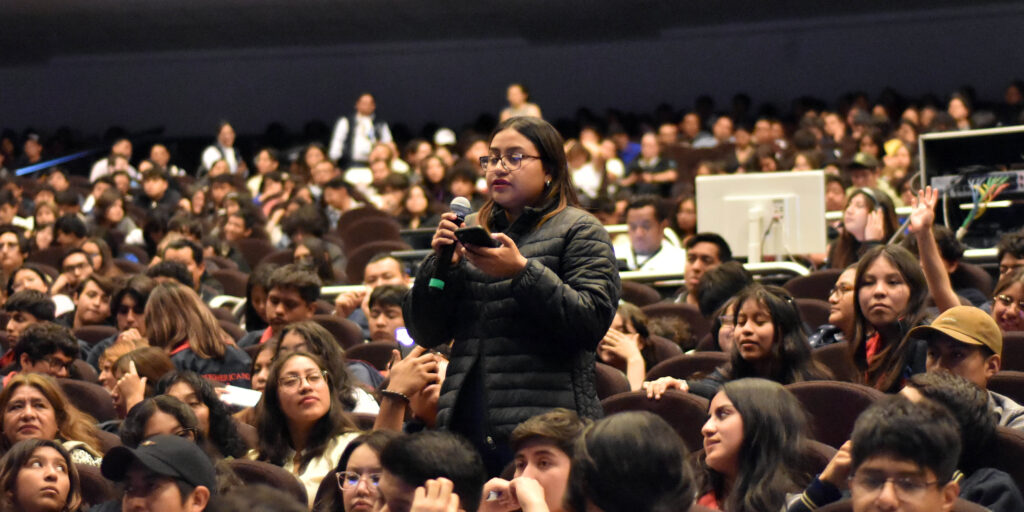 BUAP | La desinformación impacta en la opinión pública: Lukas Mejía