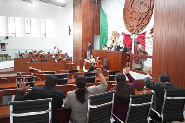 Aprueba Congreso de Tlaxcala dar lectura a Proyectos de Acuerdo de los dictámenes relativos a las cuentas públicas dispensando Resultandos y Considerandos