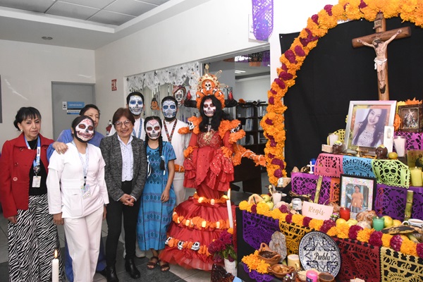 BUAP | Con ofrendas, celebra el Día de Muertos