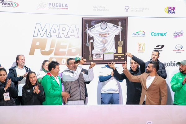 Dan certificación 'Elite 2024' al Maratón Internacional de Puebla 2024; lo ganan un etíope y una keniana