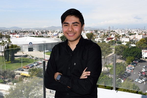 Estudiante gana primer lugar en el concurso de Intel “Acelerando México con Inteligencia Artificial”